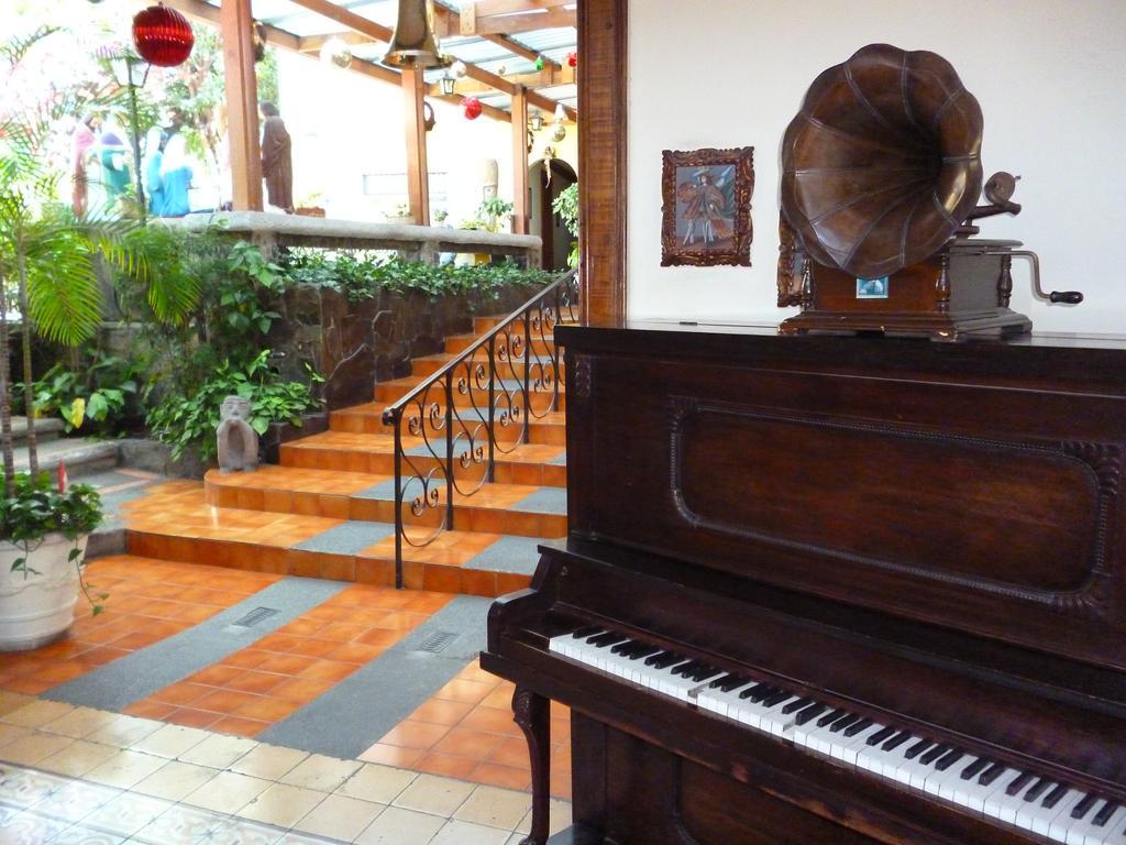 Hotel Don Carlos Сан-Хосе Екстер'єр фото